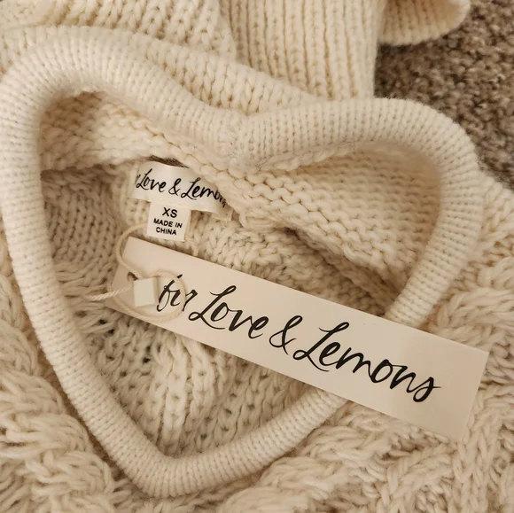 NWT For Love And Lemons Vera Cropped Cut Out Sweater XS - Picture 4 of 4